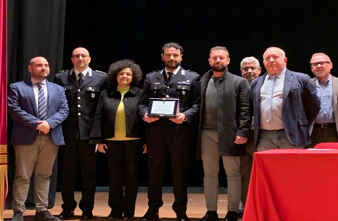 Il Consiglio comunale di Lucera conferisce un'onorificenza ad Antonio Zoila della Polizia penitenziaria