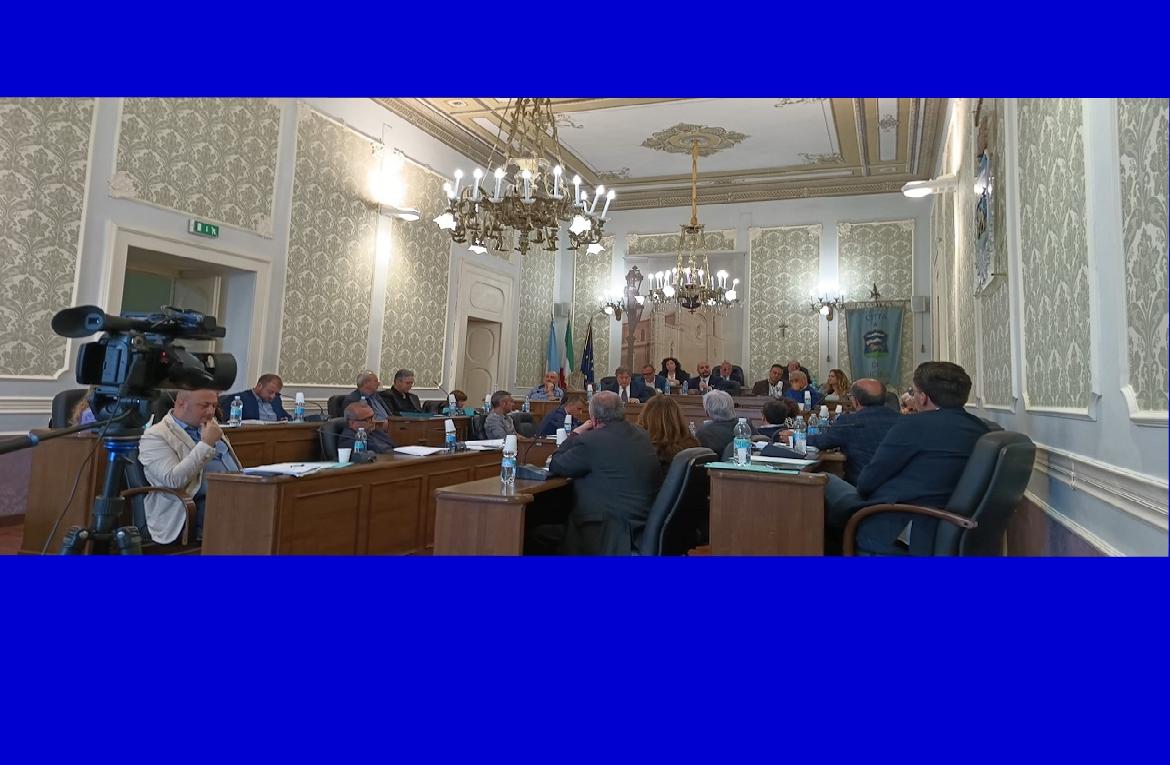 Lucera, approvato dal consiglio il rendiconto finanziario 2024 e le nuove tariffe Tari