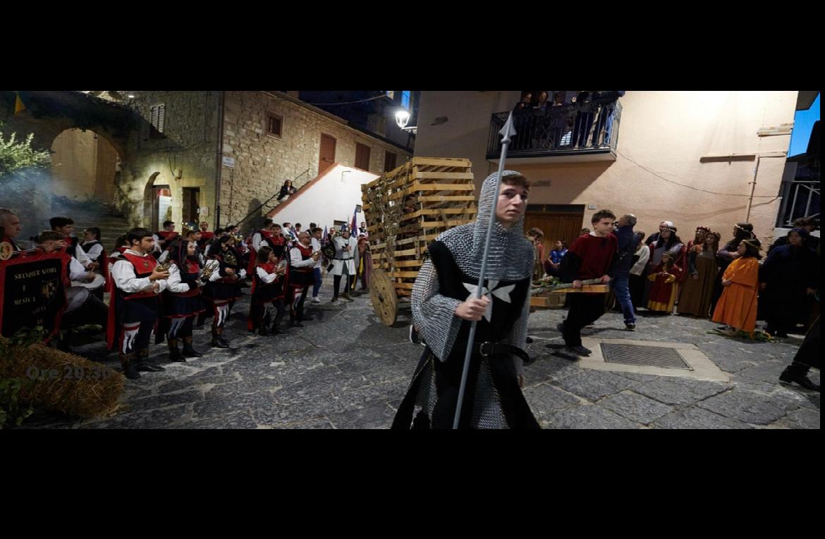 Sabato e domenica nel Medioevo a Pietramontecorvino