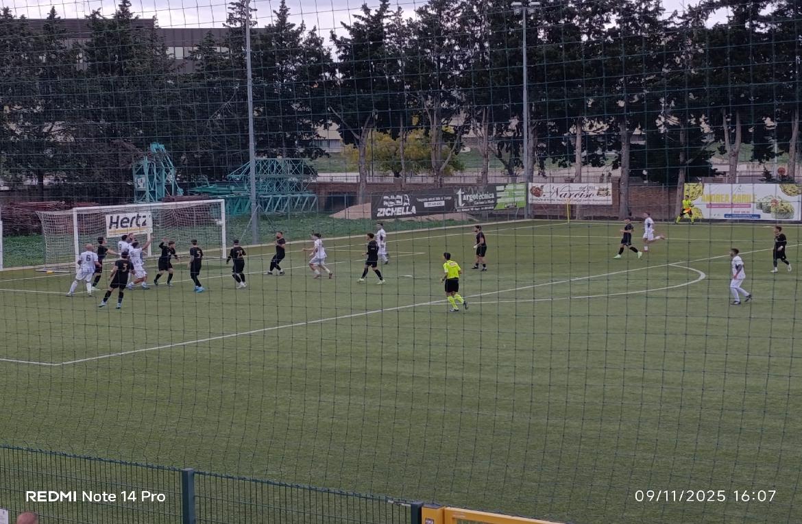 Calcio, il Lucera corsaro a Foggia, battuta la Cosmano