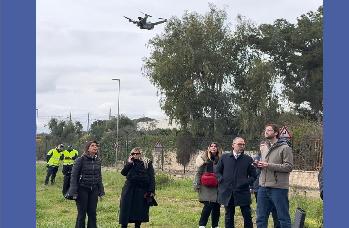 Piemontese alla presentazione del drone intelligente per il soccorso stradale