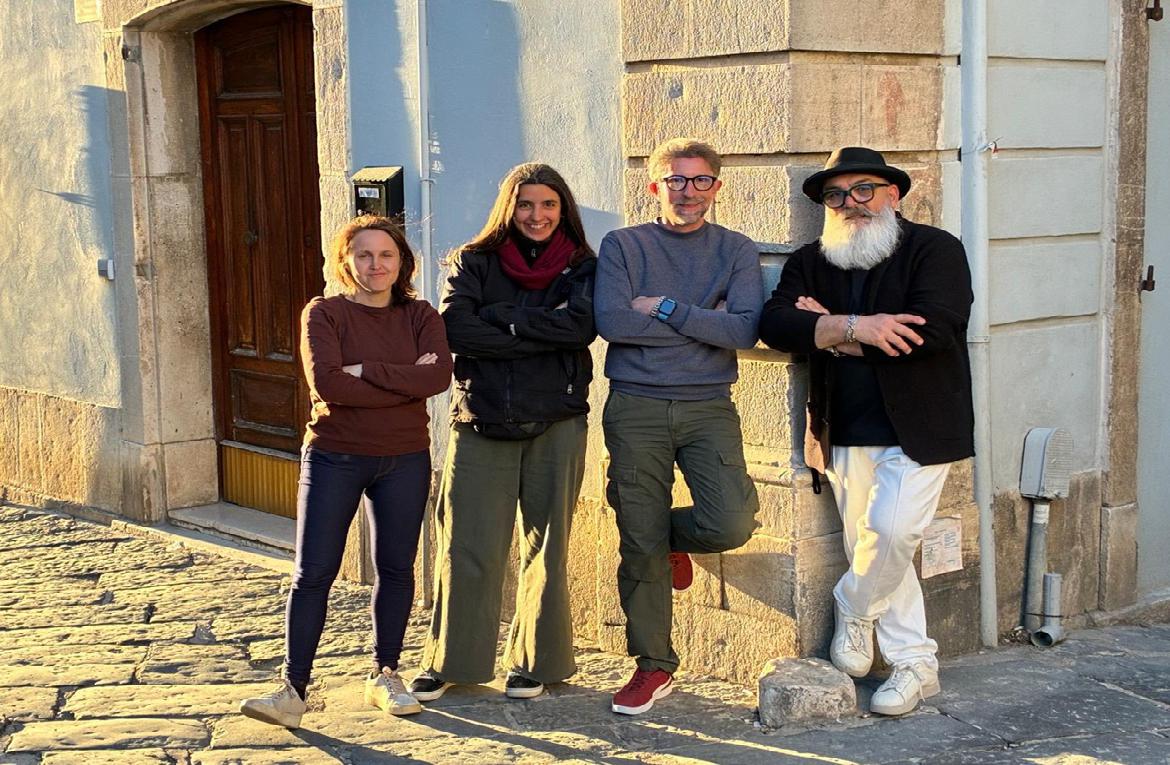 Orsara diventa una galleria fotografica: il racconto del paese in centinaia di scatti