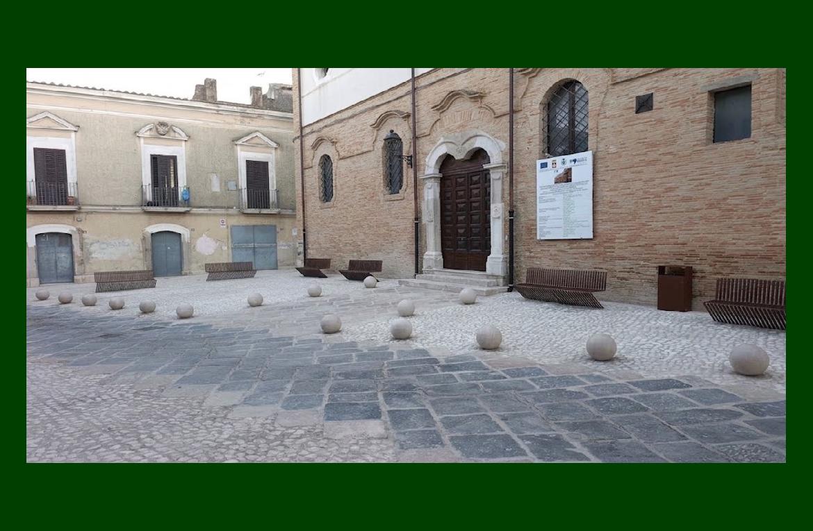 Lucera, Piazza Santa Caterina torna a splendere
